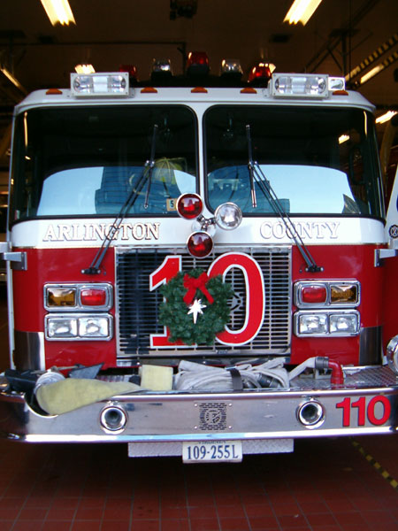 Arlington County Firebrigade preparing for Christmas.