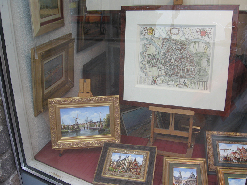 Beautiful maps and paintings.